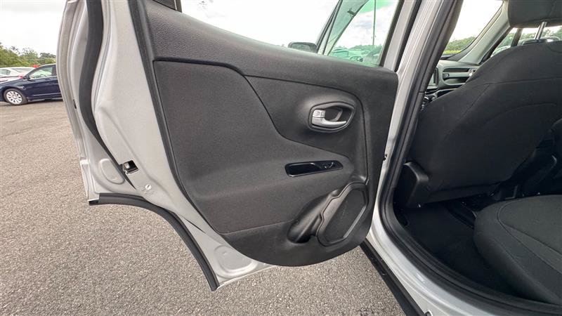 Used 2021 Jeep Renegade Sport AWD/4WD image 37