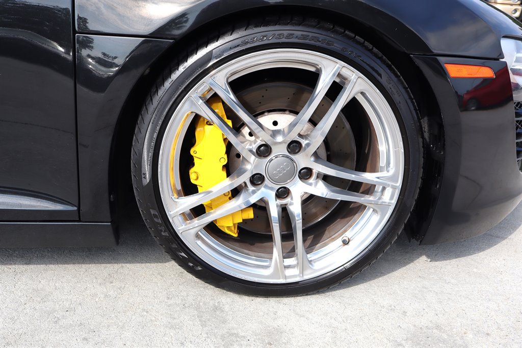 Used 2010 Audi R8 V8 AWD/4WD image 21