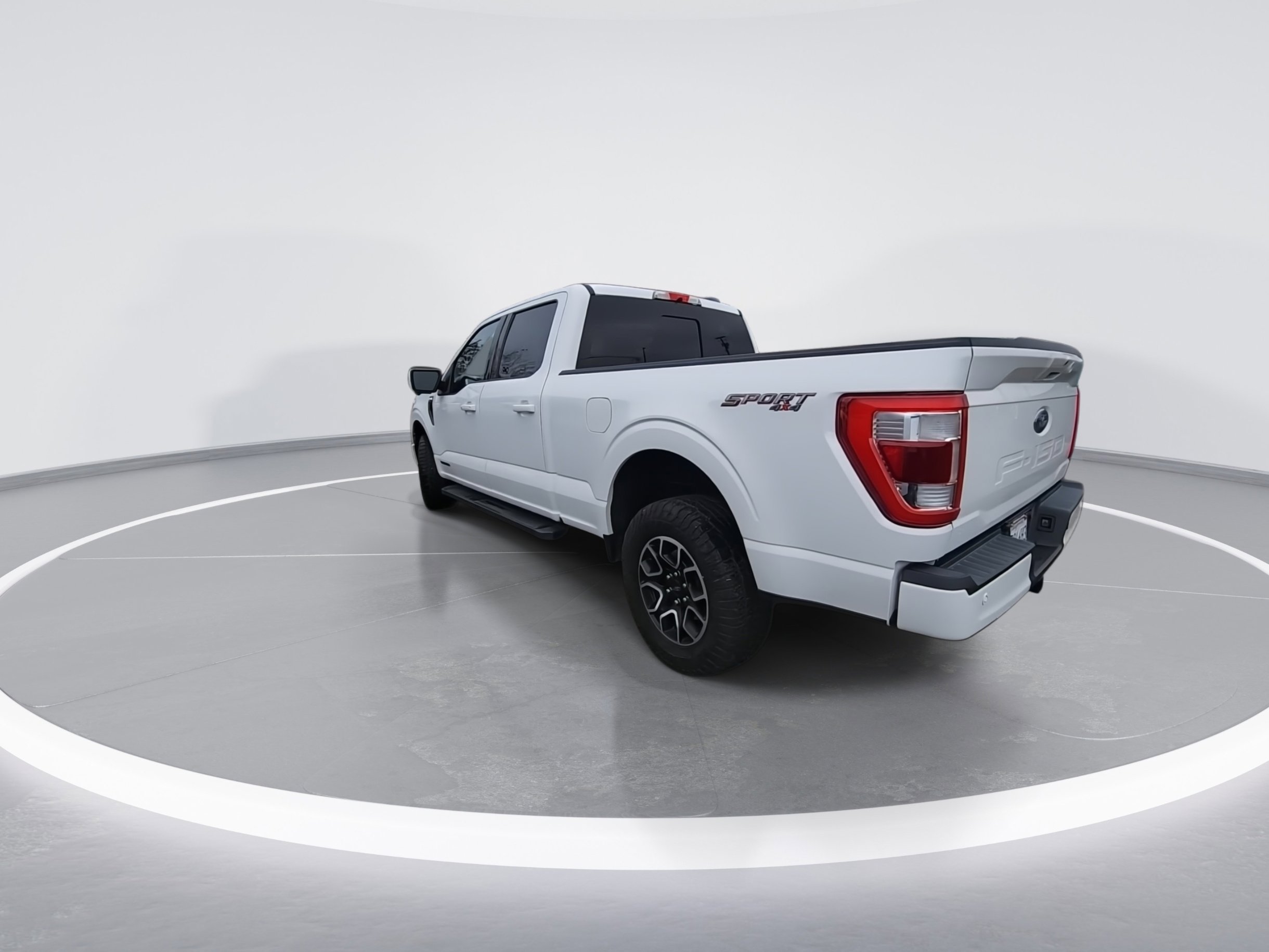 Used 2021 Ford F150 Lariat image 7