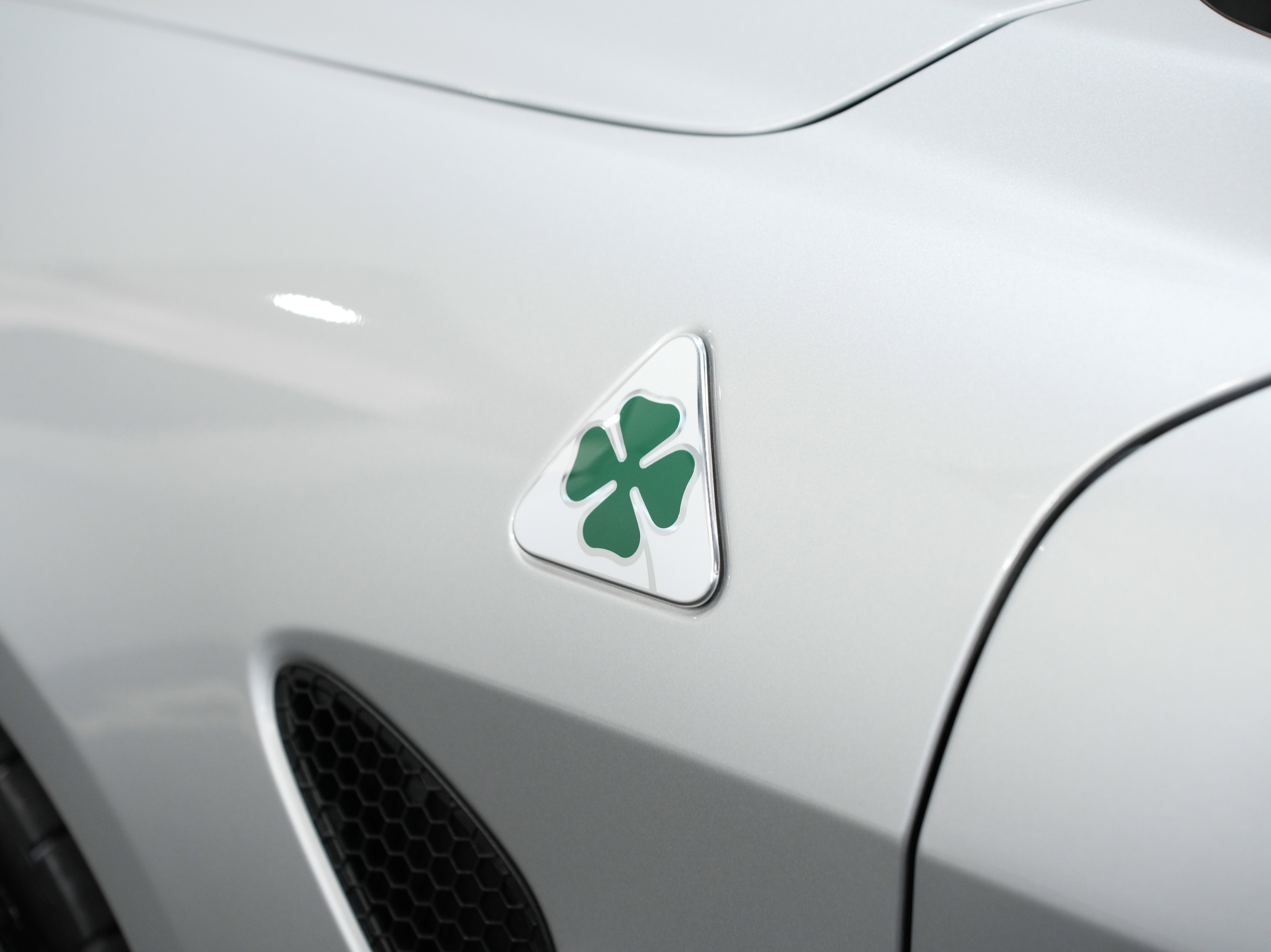 Used 2020 Alfa Romeo Giulia Quadrifoglio w/ Nero Edizione image 20