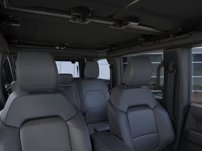 New 2025 Ford Bronco Outer Banks w/ Black Appearance Package image 12