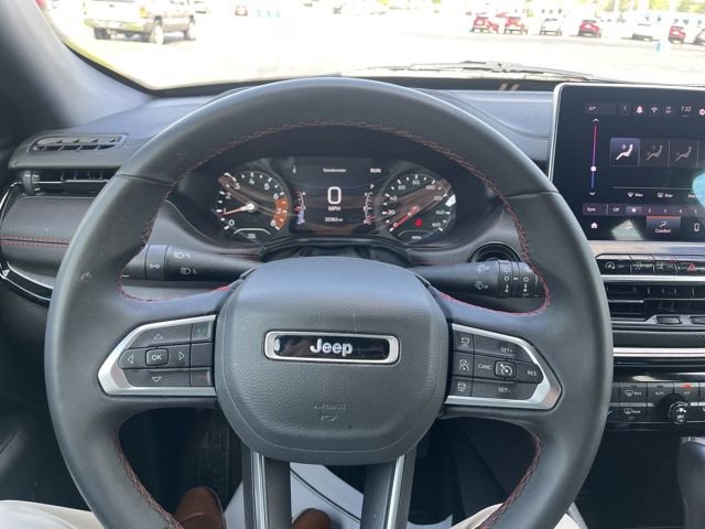 Used 2024 Jeep Compass Trailhawk image 20