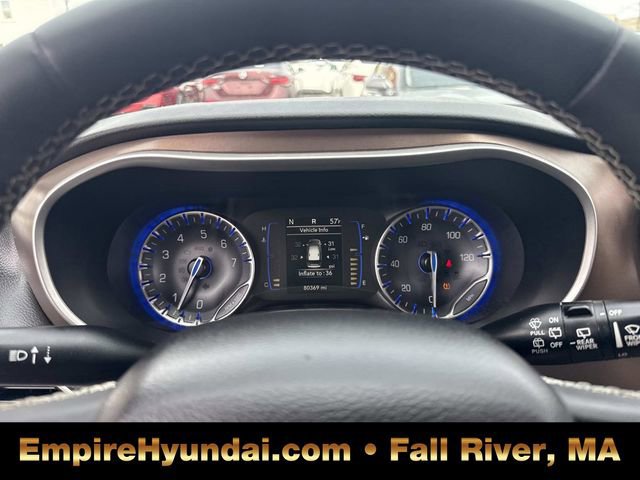 Used 2022 Chrysler Voyager LX image 32