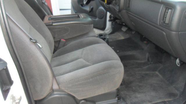 Used 2006 Chevrolet Silverado 1500 W/T RWD image 19