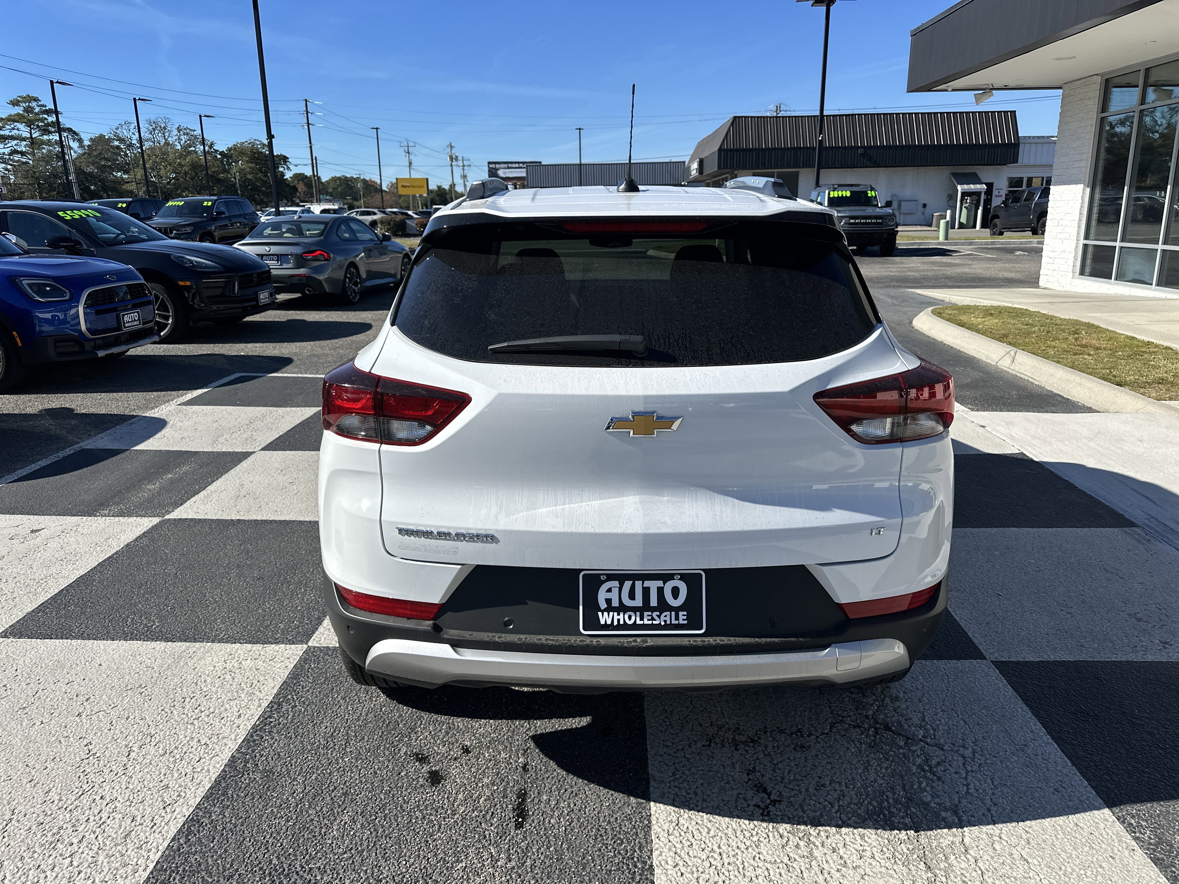 Used 2025 Chevrolet TrailBlazer LT w/ Convenience Package image 4