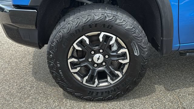 Used 2022 Chevrolet Silverado 1500 ZR2 w/ Technology Package AWD/4WD image 8