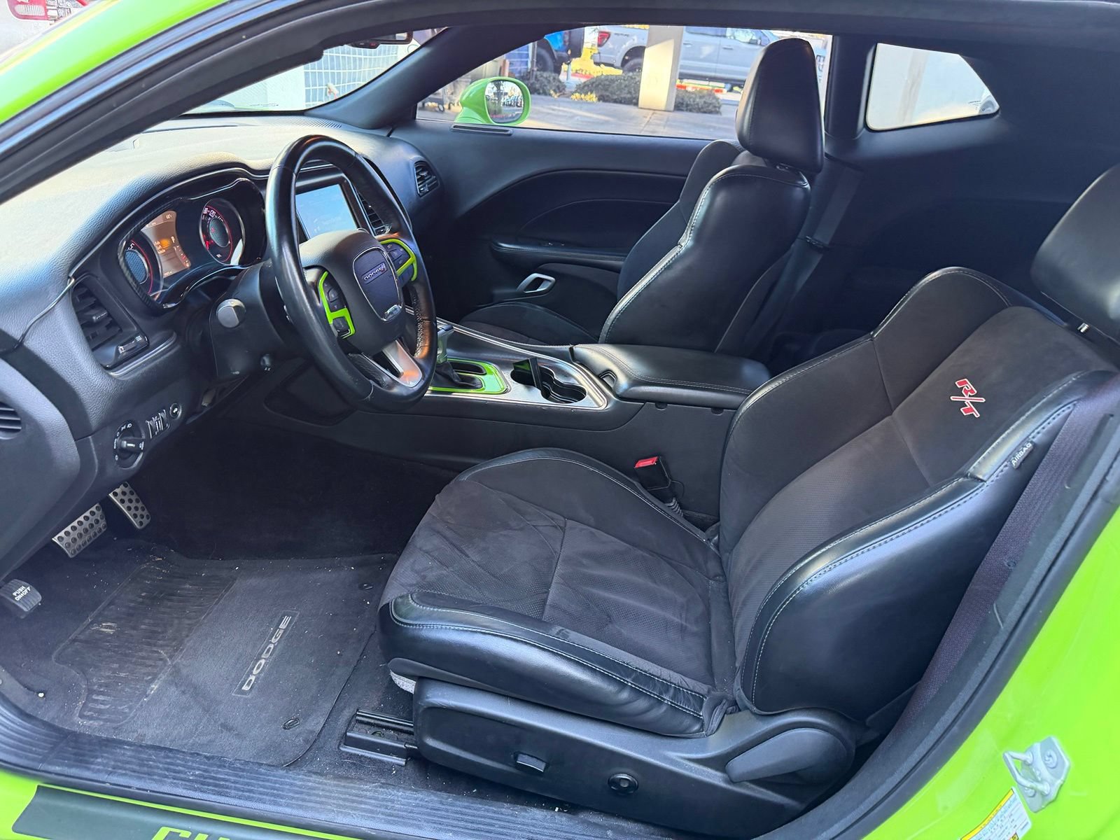 Used 2015 Dodge Challenger R/T Scat Pack w/ Leather Interior Group RWD image 11