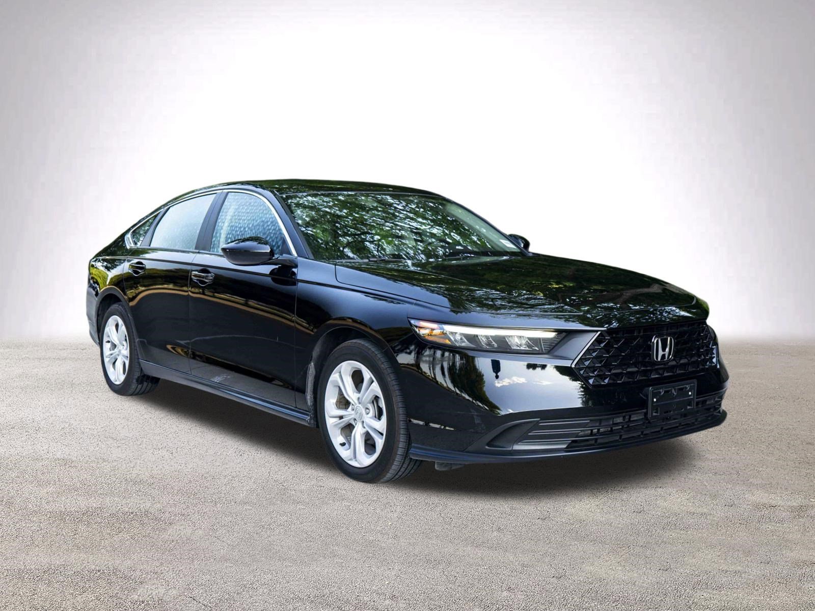 Used 2025 Honda Accord LX image 2