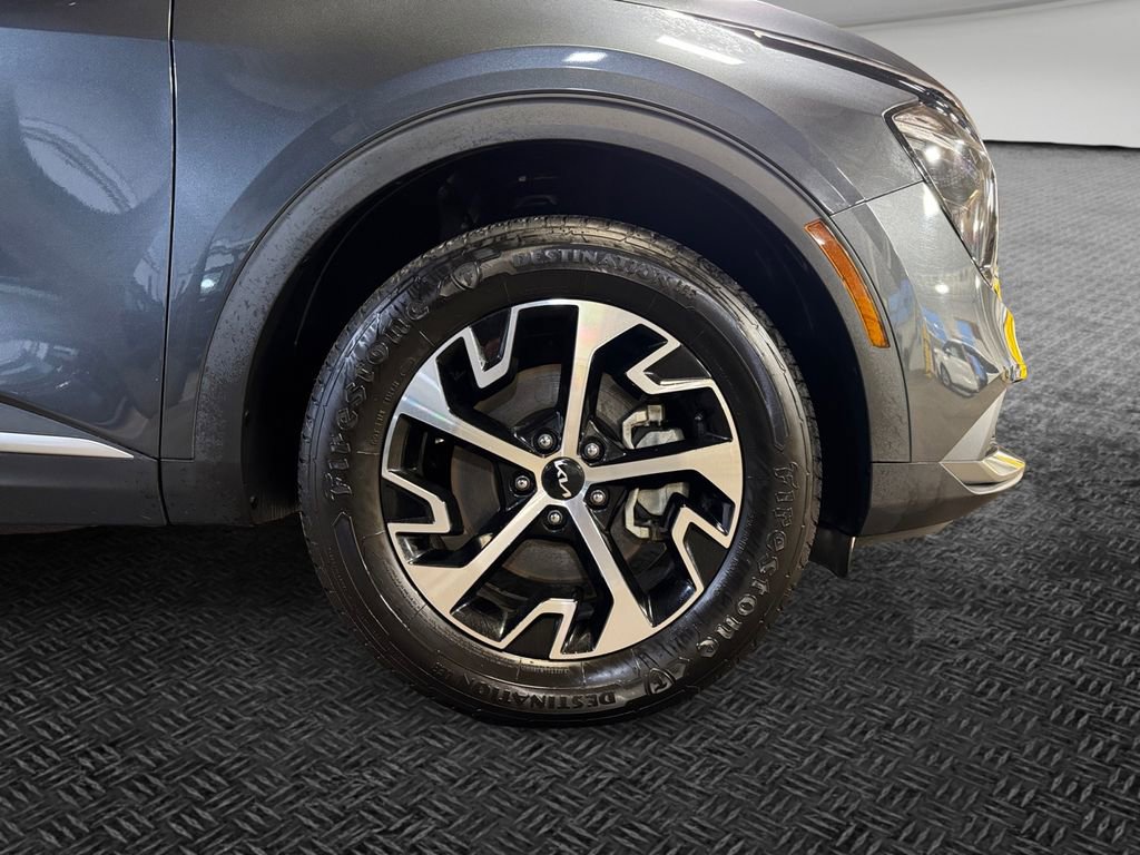 Certified 2023 Kia Sportage EX image 11