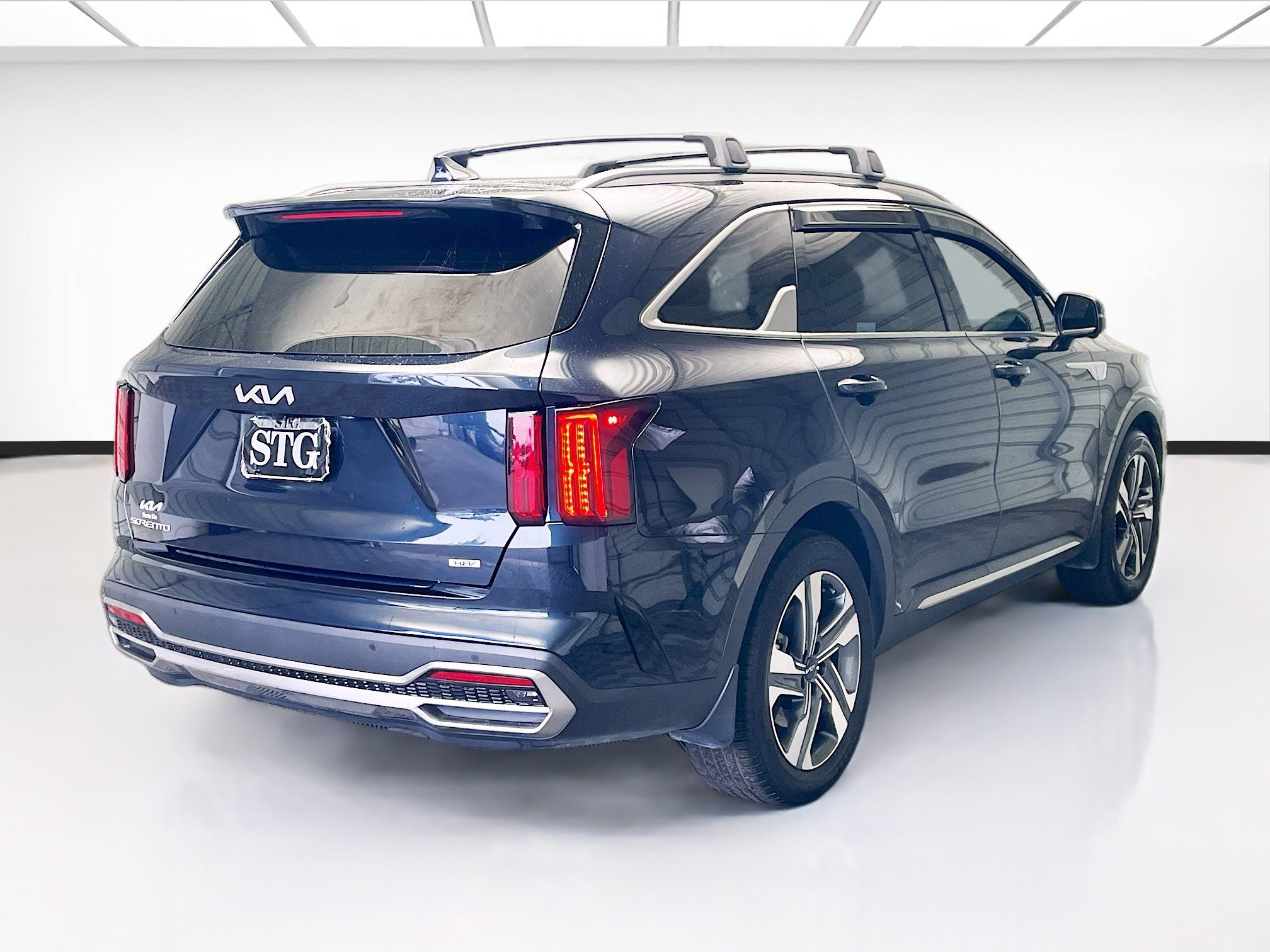 Used 2024 Kia Sorento SX Prestige w/ Panoramic Sunroof Package image 4