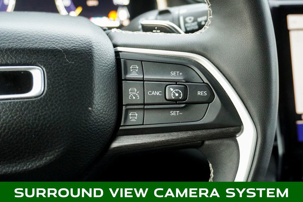 Used 2023 Jeep Grand Cherokee Limited w/ Luxury Tech Group II image 25