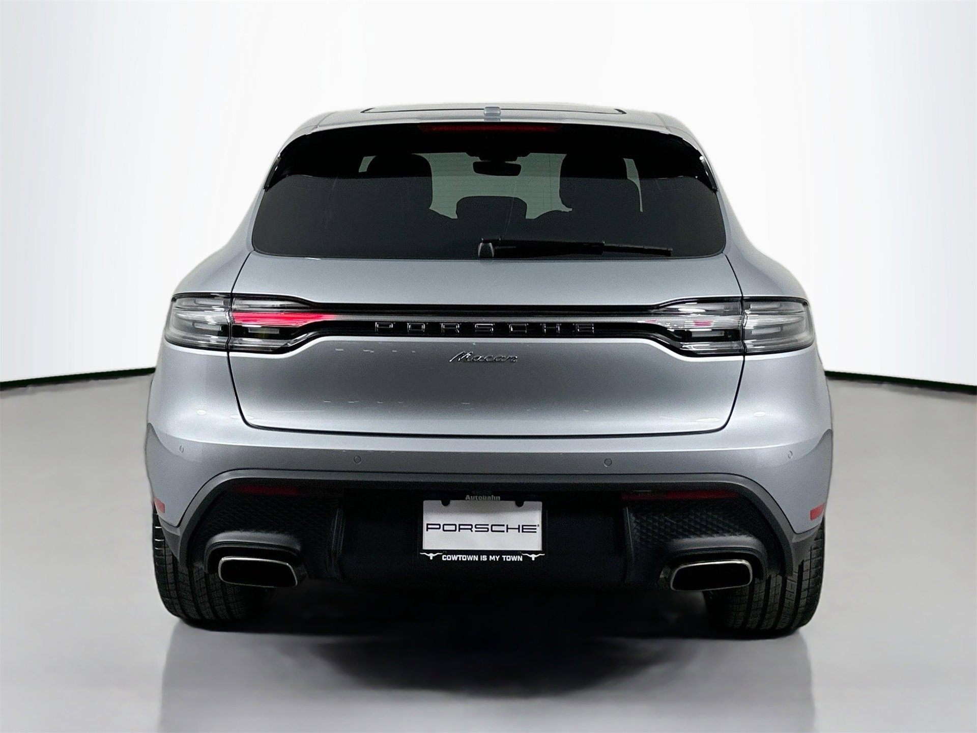 New 2026 Porsche Macan image 6