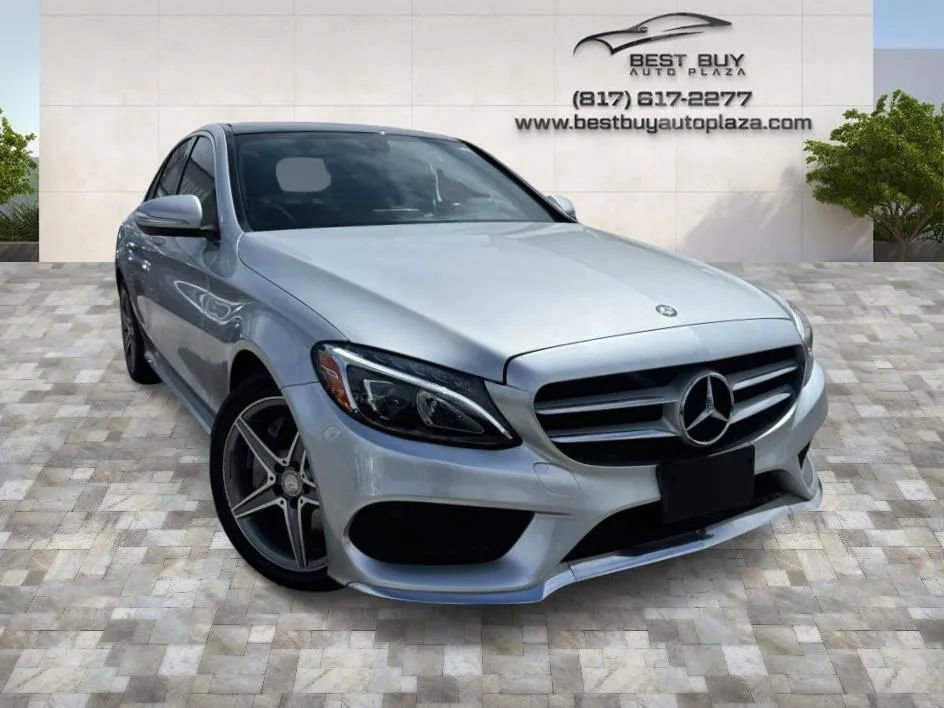 Used 2015 Mercedes-Benz C 300 4MATIC Sedan image 1