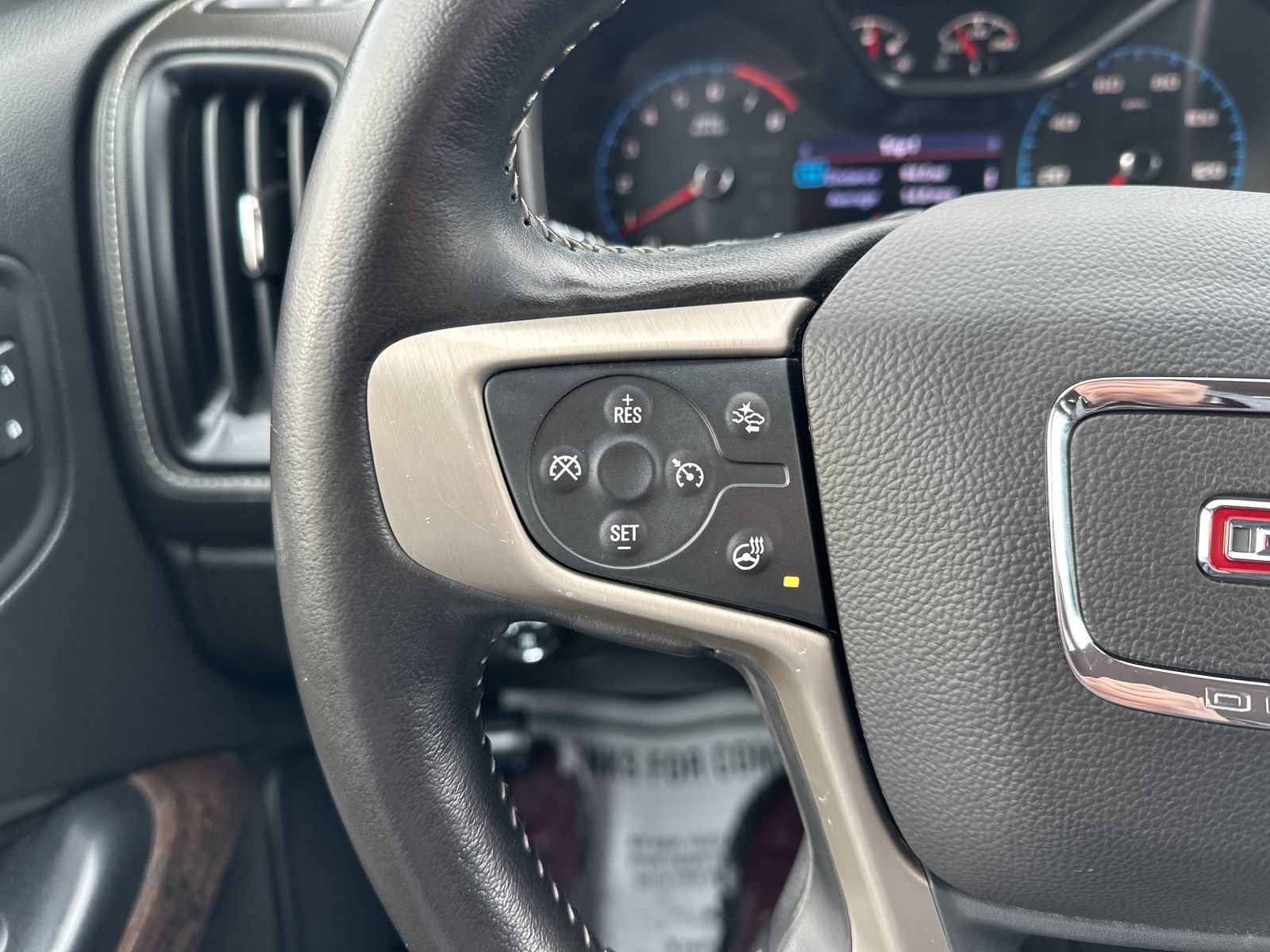 Used 2022 GMC Canyon Denali AWD/4WD image 47
