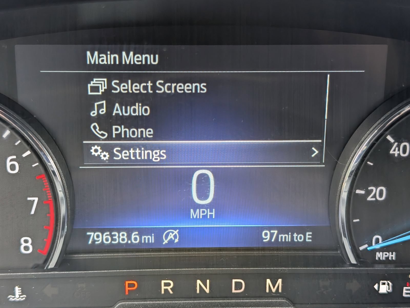 Used 2020 Ford Explorer XLT w/ Equipment Group 202A AWD/4WD image 6