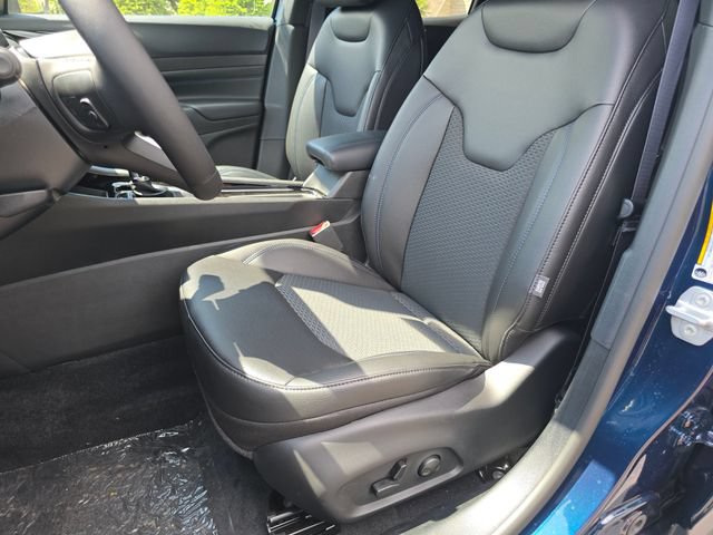 New 2026 Jeep Compass Latitude AWD/4WD image 5