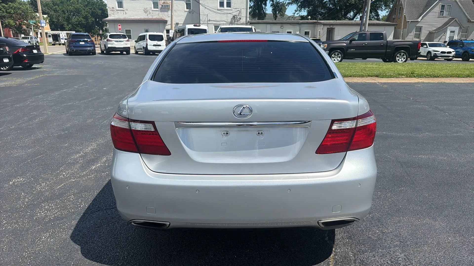 Used 2007 Lexus LS 460 w/ Comfort Pkg RWD image 6