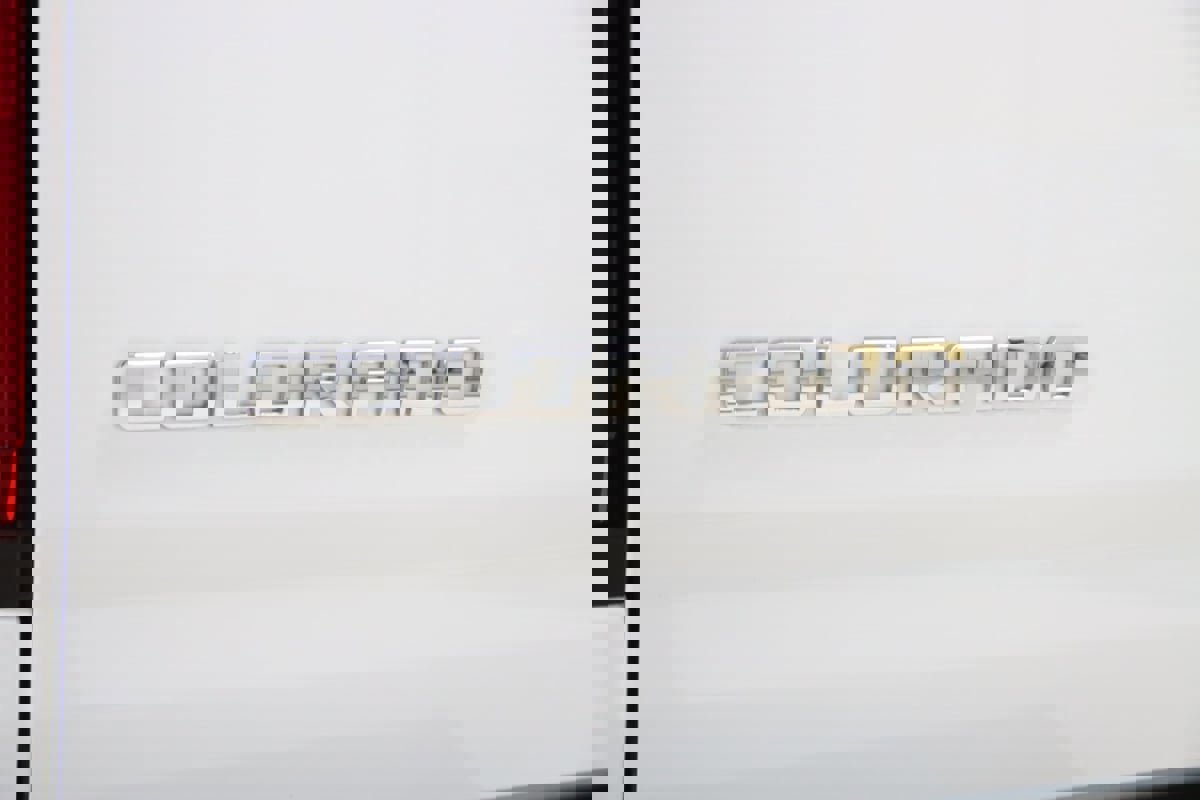 Used 2015 Chevrolet Colorado W/T w/ WT Convenience Package image 12