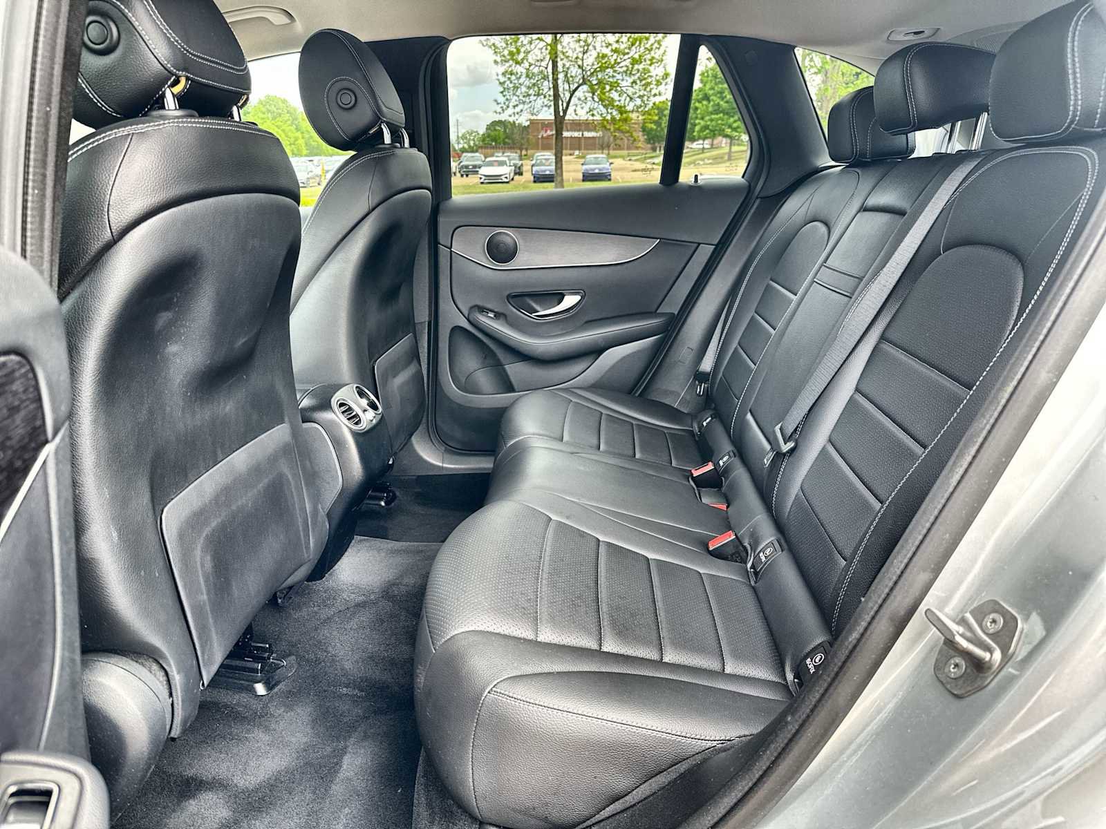 Used 2020 Mercedes-Benz GLC 300 4MATIC image 4