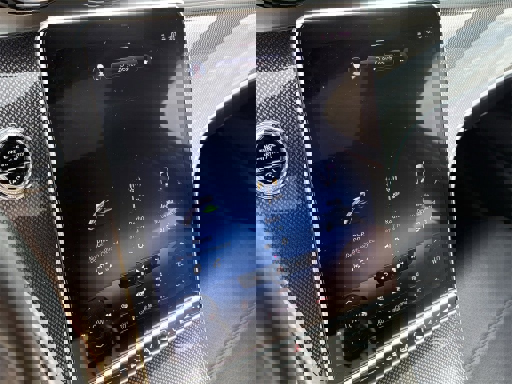 Used 2022 Mercedes-Benz C 300 Sedan image 37