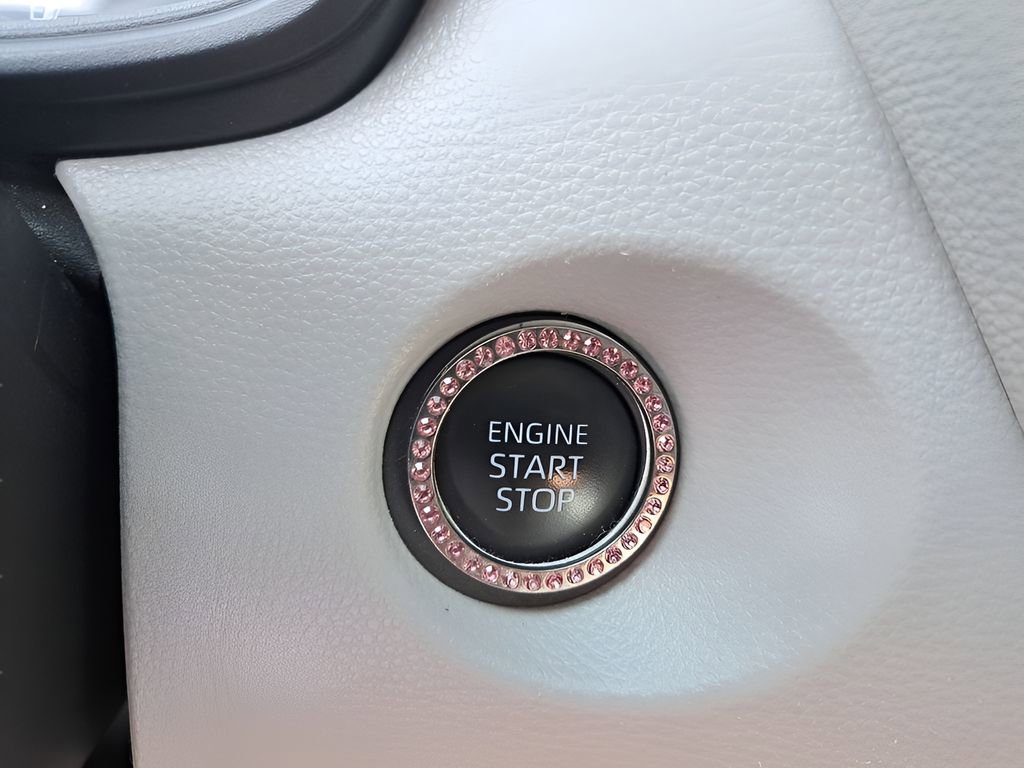 Certified 2025 Toyota Corolla Cross LE image 28