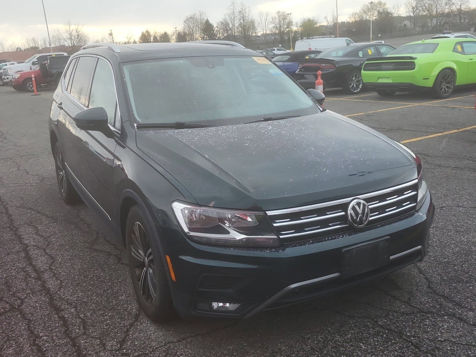 Used 2018 Volkswagen Tiguan SE AWD/4WD image 4