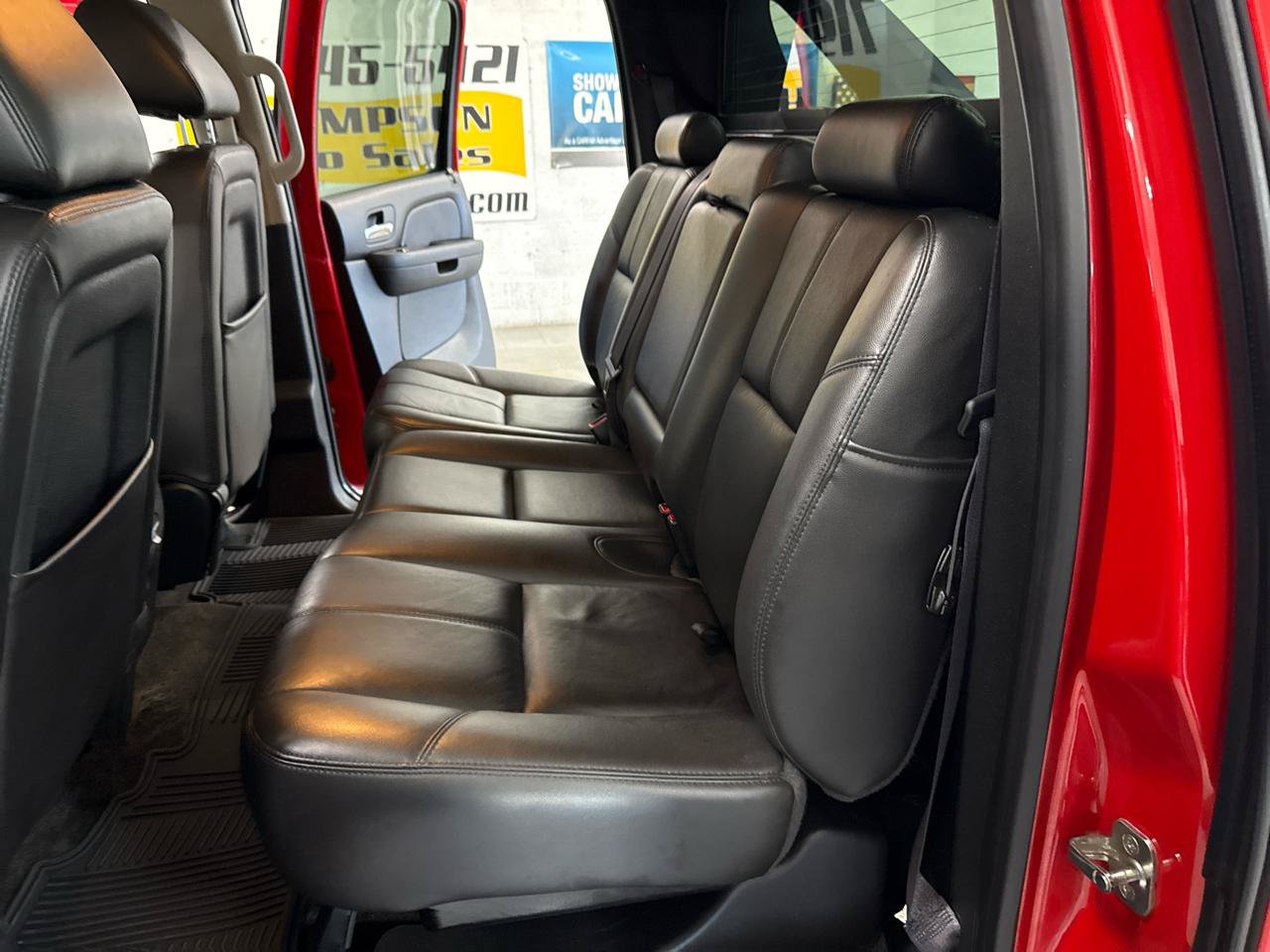 Used 2012 Chevrolet Avalanche LT AWD/4WD image 35