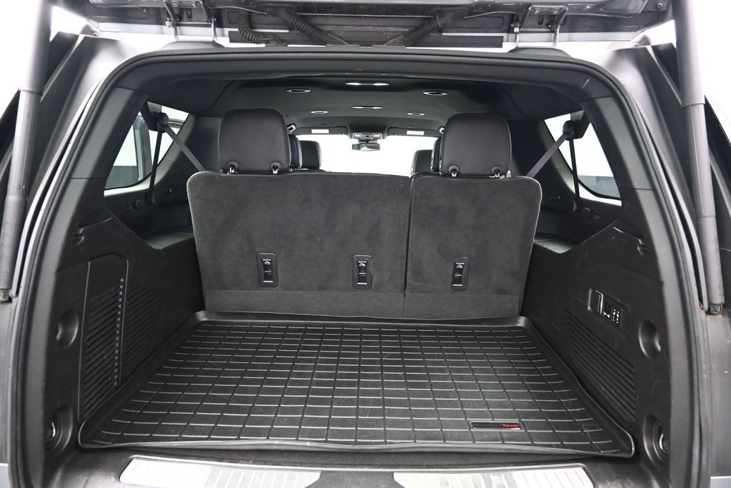 Used 2023 Chevrolet Suburban Premier AWD/4WD image 30