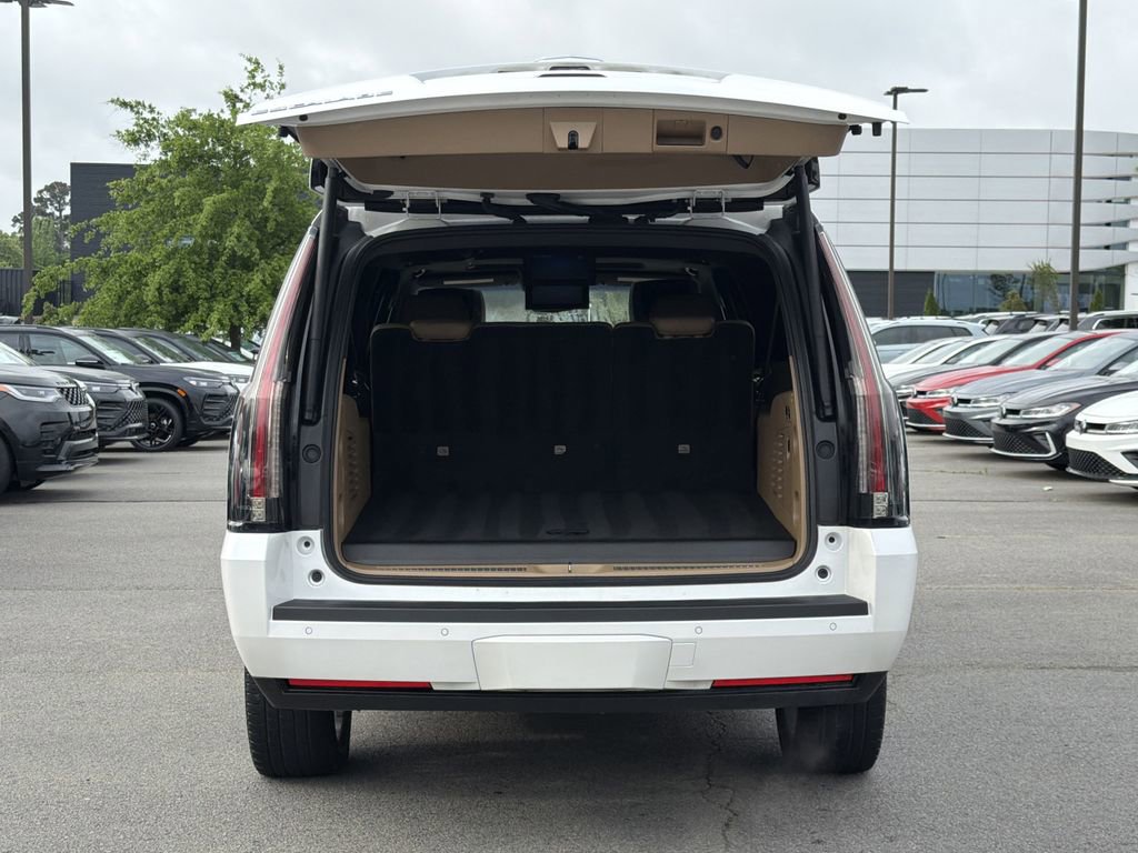 Used 2019 Cadillac Escalade ESV Platinum image 15