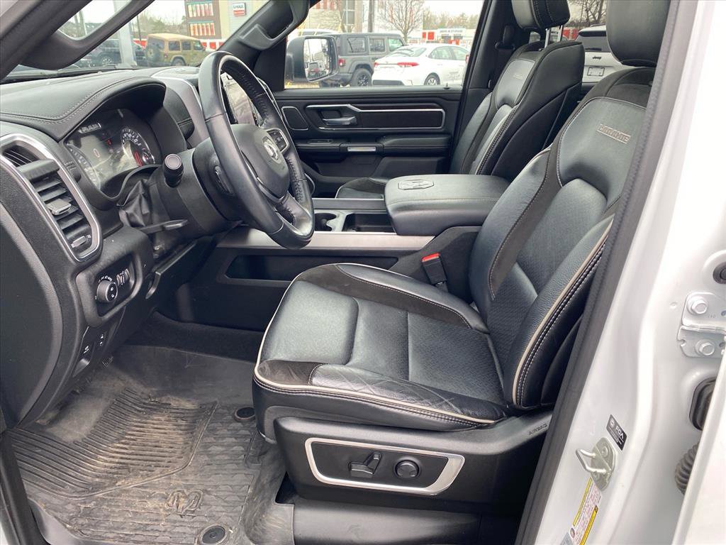 Used 2023 RAM 1500 Laramie AWD/4WD image 9