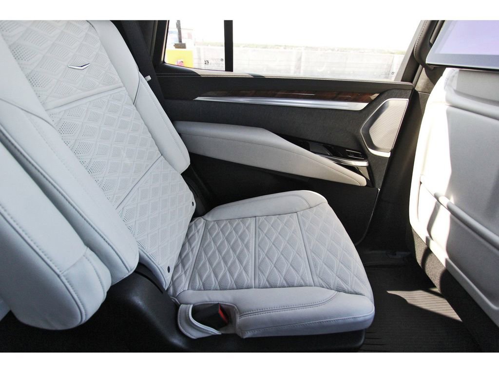 New 2025 Cadillac Escalade Sport Platinum w/ LPO, ONYX Package image 11