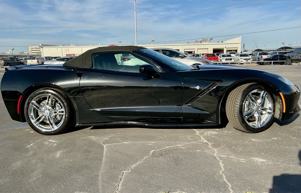 Used 2017 Chevrolet Corvette Stingray Convertible w/ 3LT Preferred Equipment Group image 11