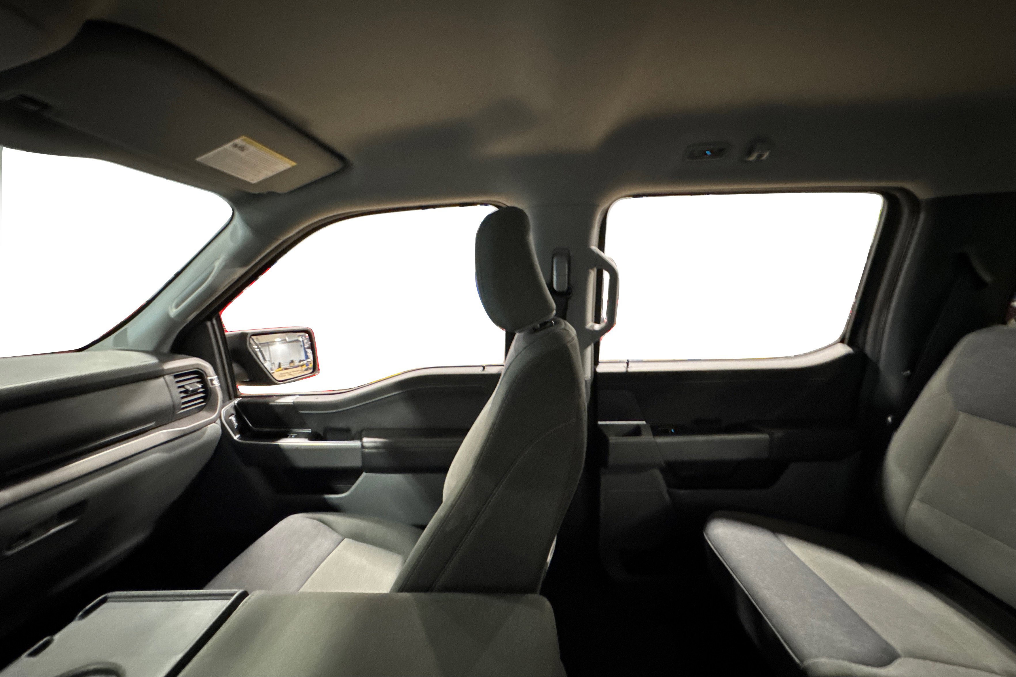 Used 2025 Ford F150 XLT w/ Equipment Group 301A Standard image 40