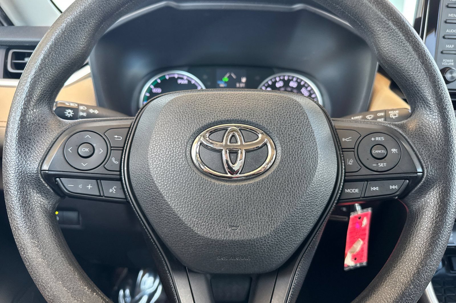Certified 2021 Toyota RAV4 LE AWD/4WD image 27
