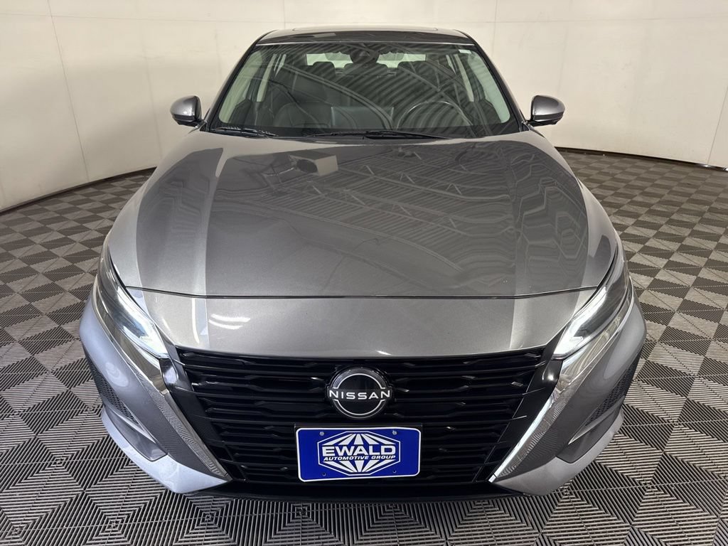 Used 2023 Nissan Altima 2.5 SL FWD image 3