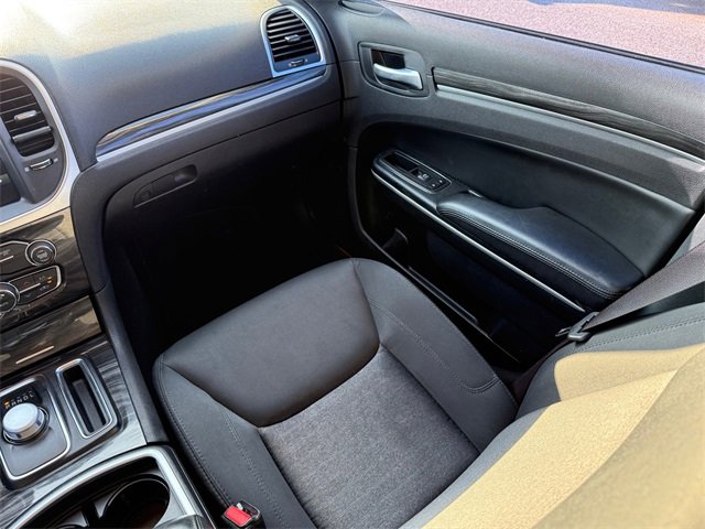 Used 2020 Chrysler 300 Touring w/ Sport Appearance Package image 25