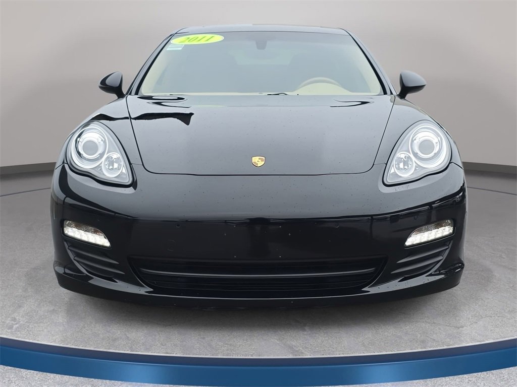 Used 2011 Porsche Panamera 4 image 3