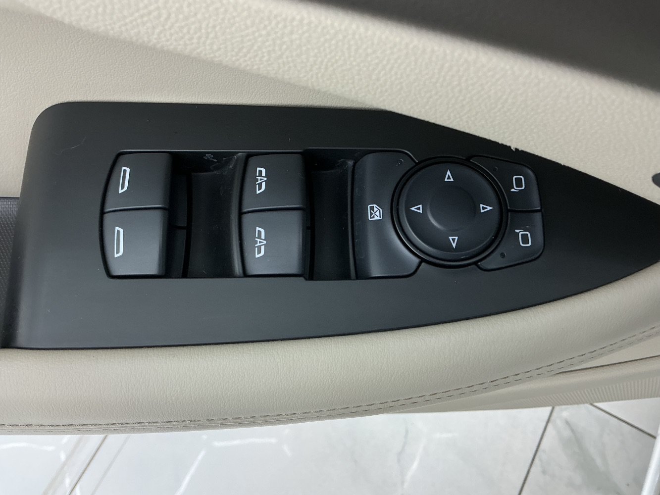 Used 2017 Buick LaCrosse Essence w/ Sun and Shade Package FWD image 38