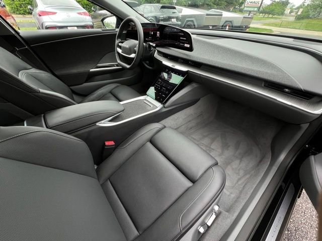 Used 2025 Lucid Air Touring AWD/4WD image 23