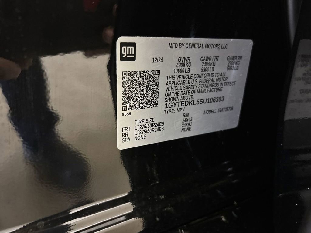 New 2025 Cadillac Escalade IQ Luxury 2 image 40