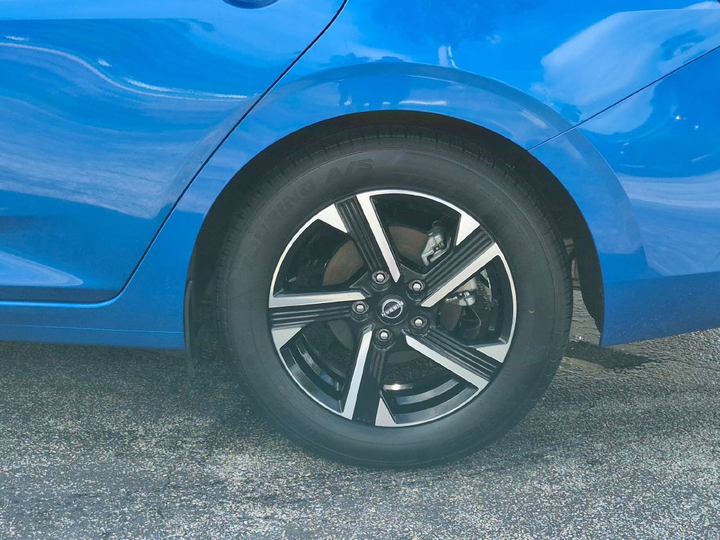 Used 2025 Nissan Sentra SV FWD image 34