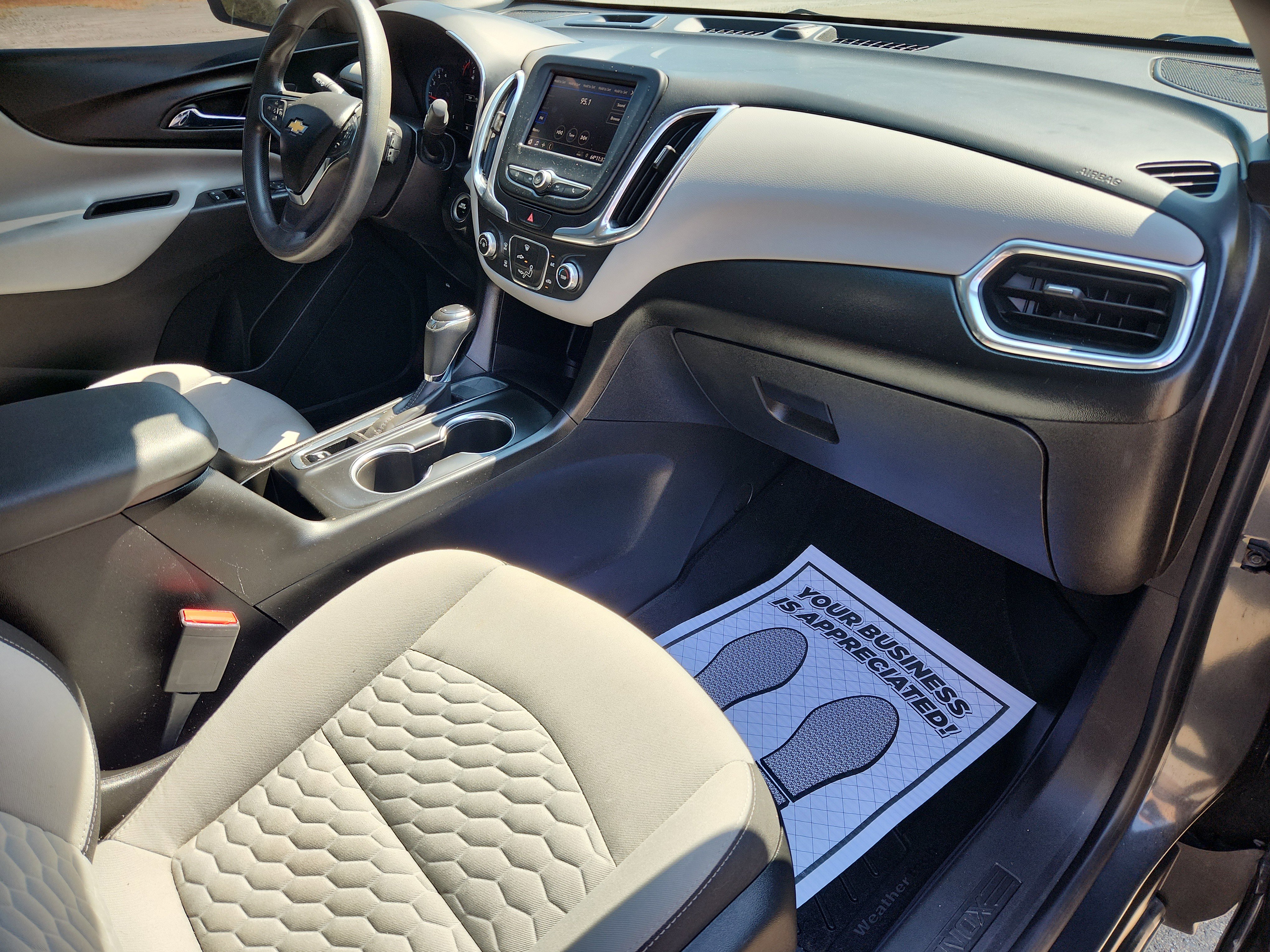 Used 2021 Chevrolet Equinox LS w/ LS Convenience Package FWD image 45