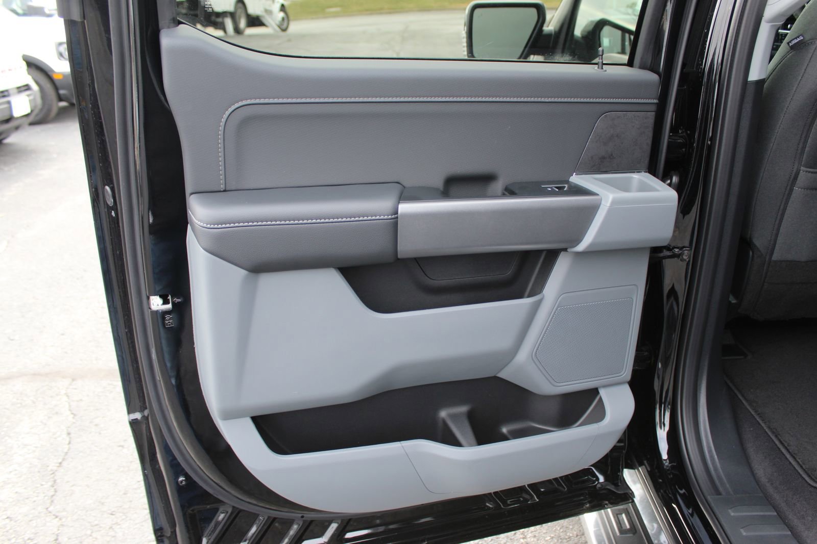 New 2025 Ford F150 XLT w/ Equipment Group 302A MID image 21