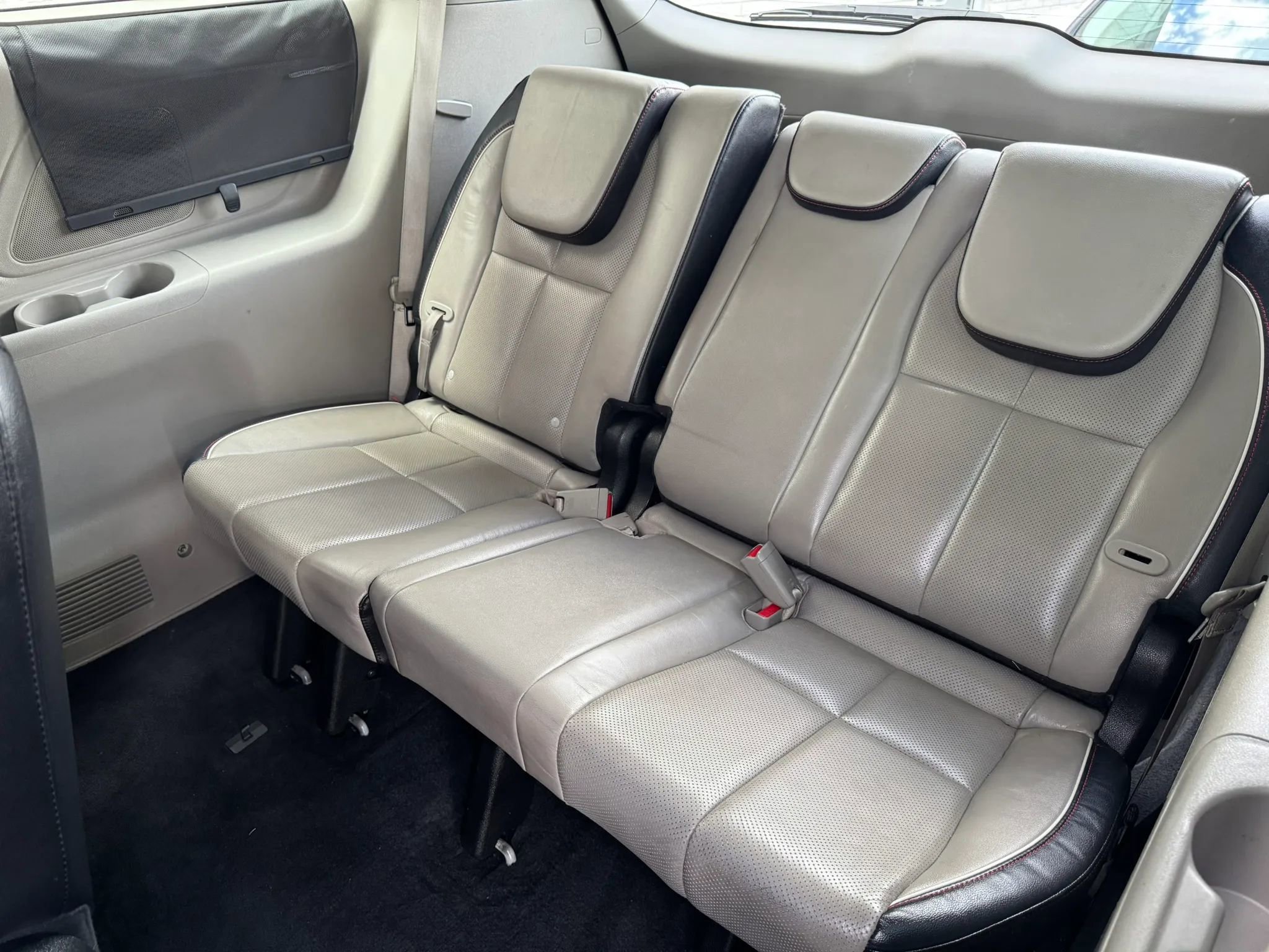 Used 2020 Kia Sedona EX FWD image 18