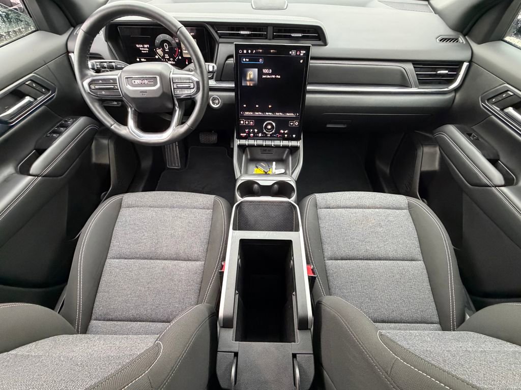 Used 2025 GMC Terrain Elevation w/ Black Edition image 22