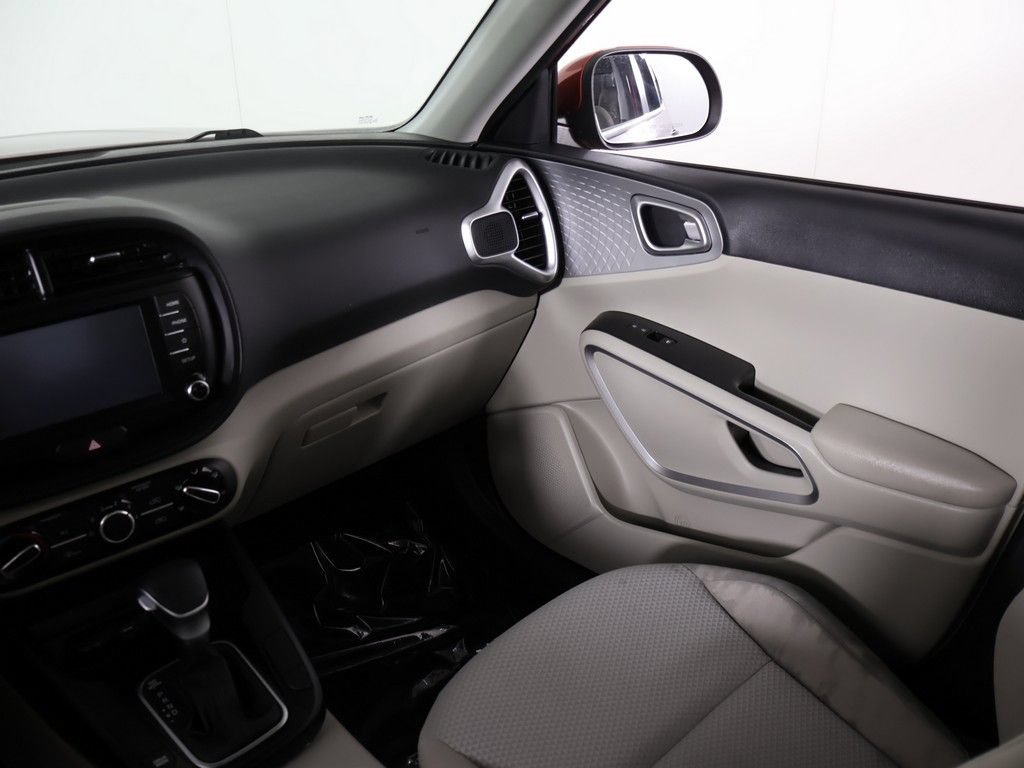 Used 2021 Kia Soul LX FWD image 31