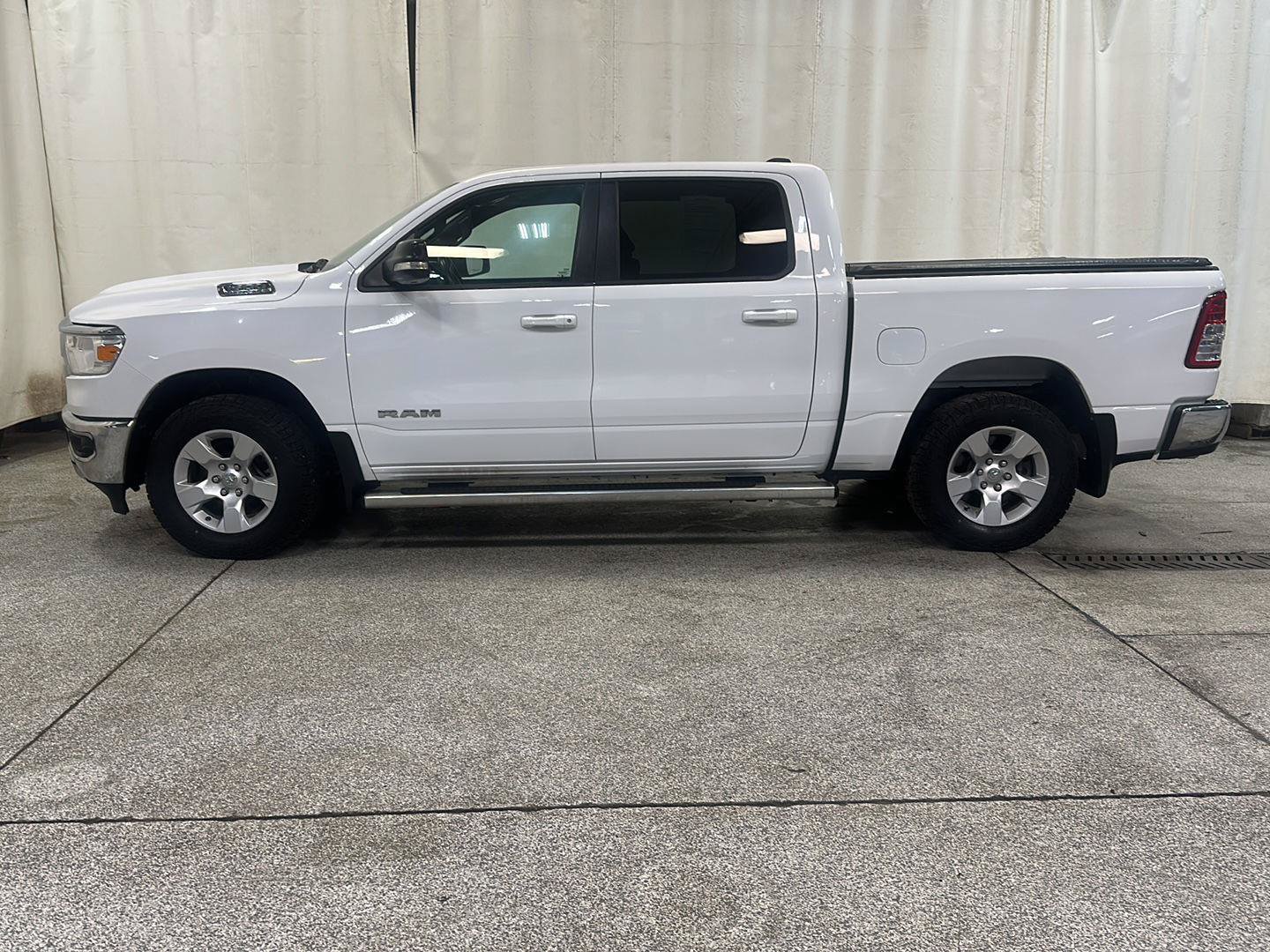 Used 2021 RAM 1500 Big Horn AWD/4WD image 2