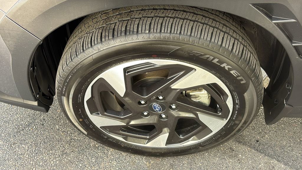 Used 2024 Subaru Crosstrek 2.5i Limited image 32
