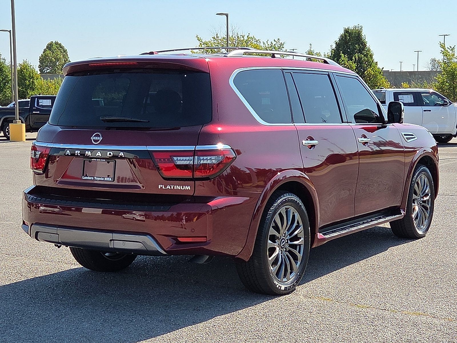 Used 2023 Nissan Armada Platinum w/ Captain's Chairs Package AWD/4WD image 5