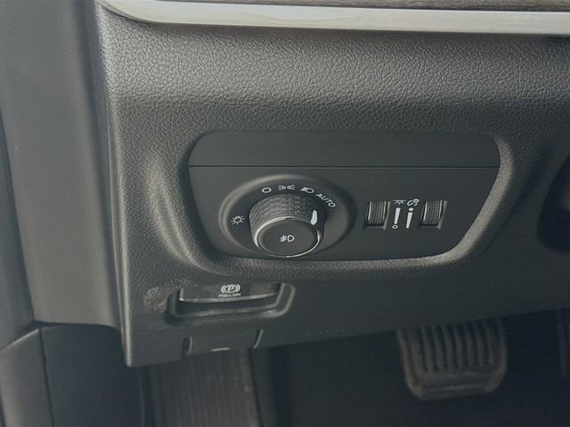 New 2025 Jeep Grand Cherokee Limited image 10